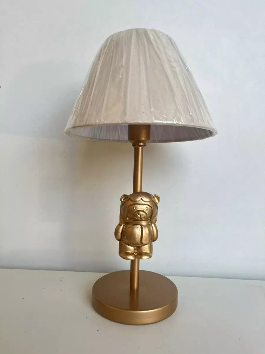 Abajur de Mesa Coroa Dourado com Cúpula Bege